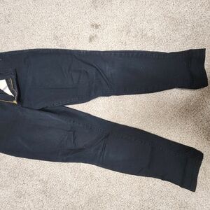 NYDJ sz 8 Alina Convertible Ankle Black Jeans